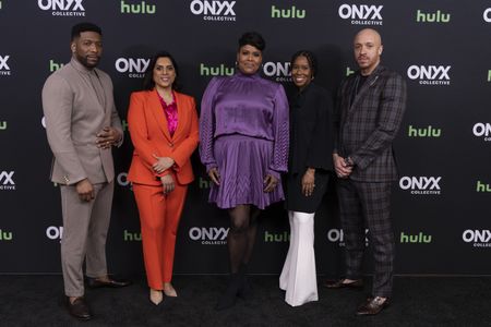 JOCKO SIMS ("HOW TO DIE ALONE), VERA SANTAMARIA (CO-SHOWRUNNER/EXECUTIVE PRODUCER, "HOW TO DIE ALONE”), NATASHA ROTHWELL (CREATOR/CO-SHOWRUNNER, "HOW TO DIE ALONE"), TARA DUNCAN (PRESIDENT, ONYX COLLECTIVE), KEILYN DURREL JONES ("HOW TO DIE ALONE")