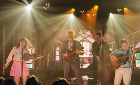 NICKEL CREEK