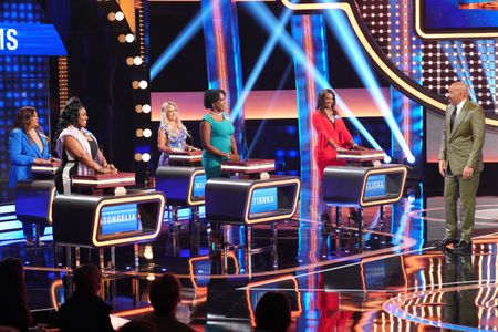 STEPHANIE DIGGS, TONGELIA HELAIRE, MELISSA KIRK, TIANNA HICKS, ELISEA JARRETT, STEVE HARVEY