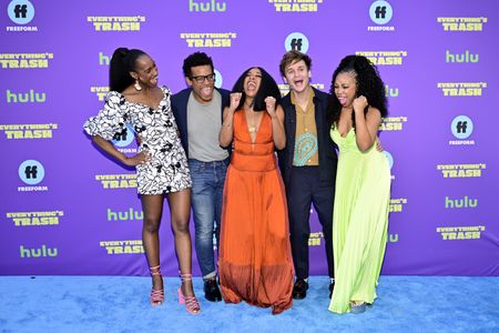 NNEKA OKAFOR, JORDAN CARLOS, PHOEBE ROBINSON, MOSES STORM, AND TOCCARRA CASH ON THE RED CARPET AT EVERYTHING’S TRASH PREMIERE.