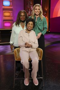 MIRAM JACOBS, MARLA GIBBS, KELLY RIPA
