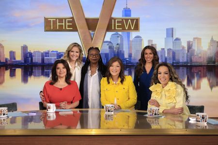 ANA NAVARRO, SARA HAINES, WHOOPI GOLDBERG, JUJU CHANG, ALYSSA FARAH GRIFFIN, SUNNY HOSTIN