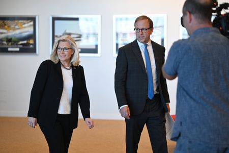 LIZ CHENEY, JONATHAN KARL 