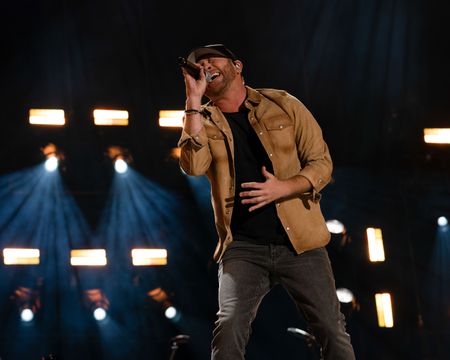 COLE SWINDELL