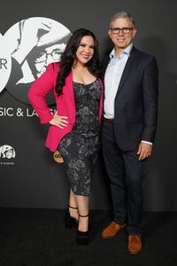 GLORIA CALDERÓN KELLETT, DAVE KELLETT