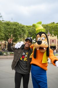 THUNDERSTORM ARTIS, GOOFY