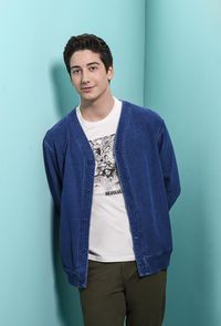 Bio profile offMilo Manheim