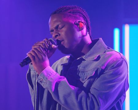 DANIEL CAESAR