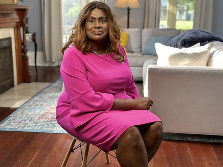 Alice Craft-Kerney was a nurse at Charity Hospital when Hurricane Katrina hit in 2005. Unable to evacuate, she and other family members seek shelter at a her brotherìs home on the lower 9th Ward. With emotional accounts of survivors and immersive archival footage, National Geographic's Hurricane Katrina: Race Against Time reveals Hurricane Katrina as a disaster that was anything but natural.