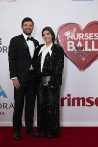 JOSH SWICKARD, AMANDA SETTON
