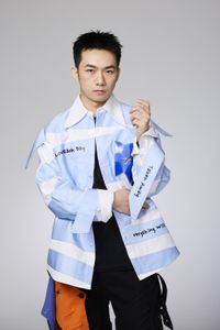 YUCHEN HAN
