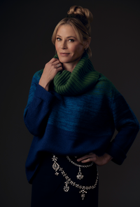 Bio profile offJulie Bowen