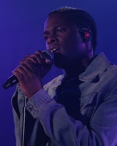 DANIEL CAESAR
