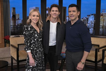 KELLY RIPA, JAMES MARSDEN, MARK CONSUELOS