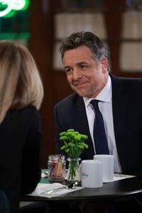 CHRIS MCKENNA