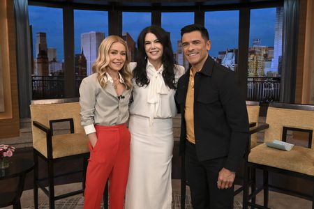 KELLY RIPA, LAUREN GRAHAM, MARK CONSUELOS