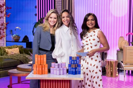 SARA HAINES, SUNNY HOSTIN, MINDY KALING