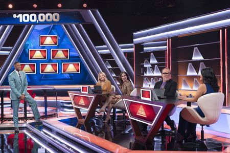 MICHAEL STRAHAN, MALIN AKERMAN, SHAY
BARES, TOM PAPA