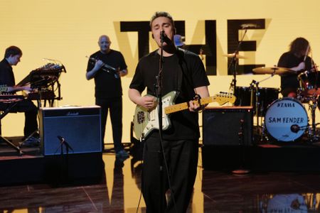 SAM FENDER