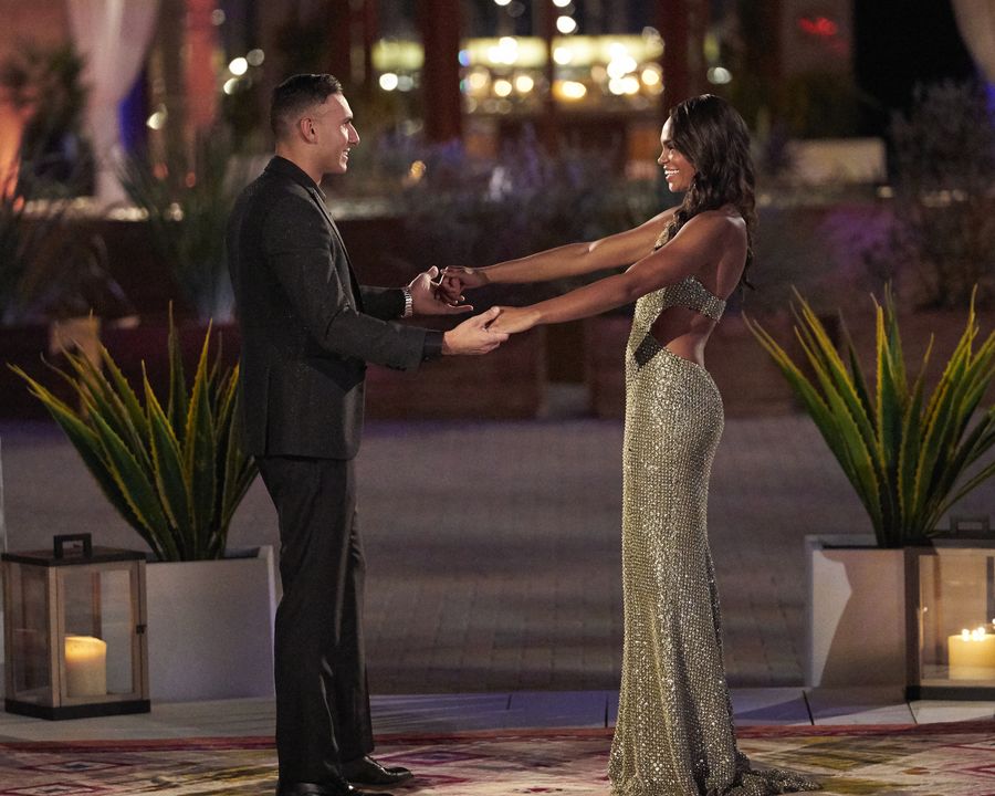 Bachelorette 18 - Michelle Young - Oct 19 - Discussion - *Sleuthing Spoilers*  157142_6870-900x0