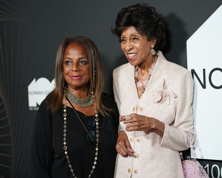 MIRAM JACOBS, MARLA GIBBS