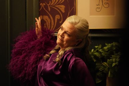 PAULA PELL