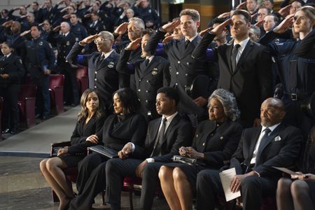 TOP: AISHA HINDS, BRIAN THOMPSON, KENNETH CHOI, OLIVER STARK, RYAN GUZMAN
BOTTOM: CORINNE MASSIAH, ANGELA BASSETT, ELIJAH M. COOPER, BEVERLY TODD, HENRY G. SANDERS