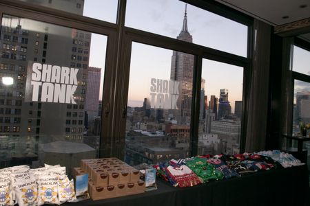 SHARK TANK