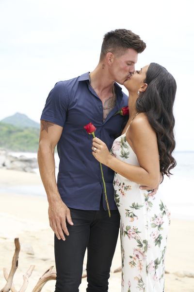 Kenny Braasch & Mari Pepin-Solis - Bachelor in Paradise 7 - Discussion 157100_6514-400x0