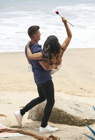 BachelorInParadise - Kenny Braasch & Mari Pepin-Solis - Bachelor in Paradise 7 - Discussion 157100_2095-400x0