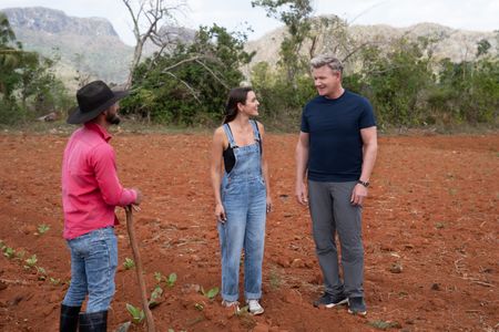 Jose, Mika and Gordon Ramsay talk at the tobacco farm. (National Geographic/Justin Mandel)