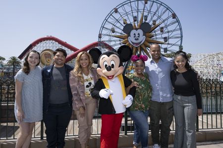 LIBBY RUE, HARVEY GUILLÉN, AYO DAVIS (PRESIDENT, DISNEY BRANDED TELEVISION), MICKEY MOUSE, YVETTE NICOLE BROWN, DONALD FAISON, RUTH RIGHI