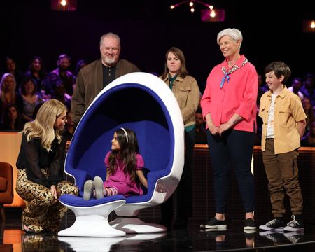 KELLY RIPA, BILL KUBITZ, MARIA KUBITZ, MILA, CINDY, PAXTON
