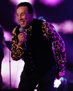 SMOKEY ROBINSON
