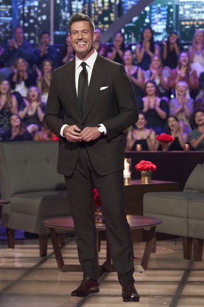 mentellall - Bachelorette 19 - Gabby Windey - Rachel Recchia - Aug 29 (Men Tell All) - *Sleuthing Spoilers* - Page 3 164929_4293-400x0