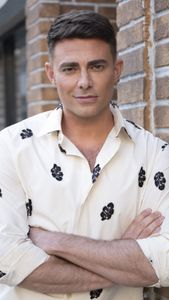 JONATHAN BENNETT