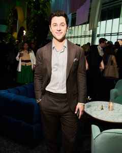 DAVID HENRIE