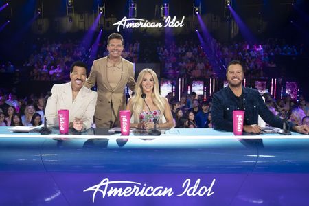 LIONEL RICHIE, RYAN SEACREST, CARRIE UNDERWOOD, LUKE BRYAN