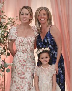 EDEN MCCOY, LAURA WRIGHT, SCARLETT SPEARS