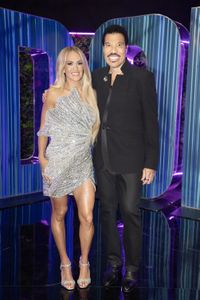 CARRIE UNDERWOOD, LIONEL RICHIE