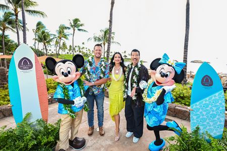 MICKEY MOUSE, LUKE BRYAN, KATY PERRY, LIONEL RICHIE, MINNIE MOUSE