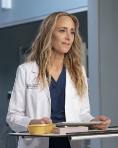 KIM RAVER