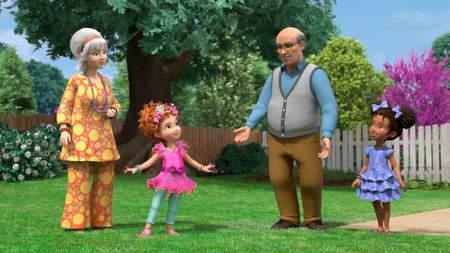 MRS. DEVINE, NANCY, GRANDPA FRANK, BREE