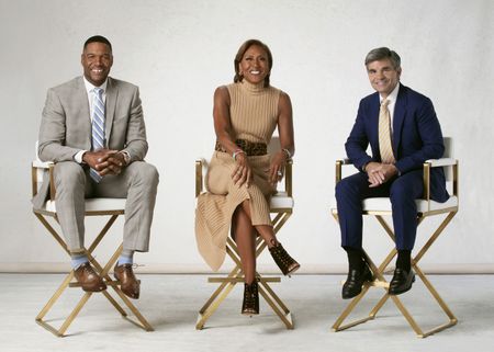 MICHAEL STRAHAN, ROBIN ROBERTS, GEORGE STEPHANOPOULOS 