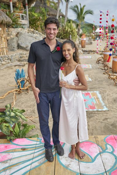 Joe Amabile & Serena Pitt - Bachelor in Paradise 7 - Discussion 157100_7656-400x0