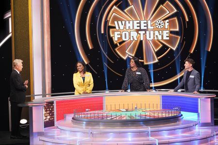 PAT SAJAK, SHERYL LEE RALPH, JANELLE JAMES, CHRIS PERFETTI 