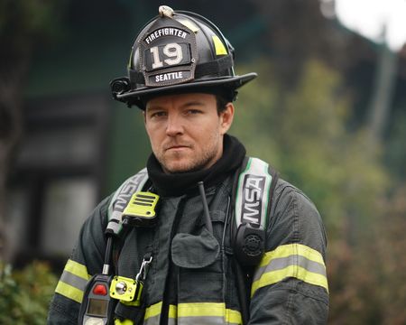 STATION 19