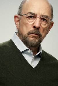 Bio profile offRichard Schiff