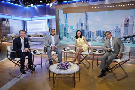 ROBERT HERJAVEC, MICHAEL STRAHAN, LINSEY DAVIS AND GEORGE STEPHANOPOULOS