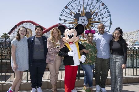 LIBBY RUE, HARVEY GUILLÉN, AYO DAVIS (PRESIDENT, DISNEY BRANDED TELEVISION), MICKEY MOUSE, YVETTE NICOLE BROWN, DONALD FAISON, RUTH RIGHI